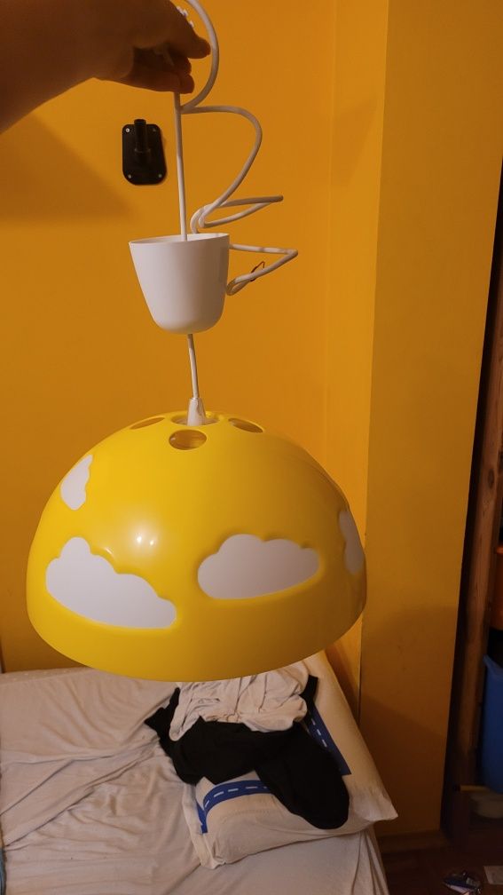 Lampa do pokoju dla dziecka