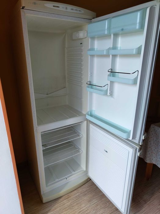 Двокомпресорний холодильник | Gorenje K33/2HYLB | морозилка працює