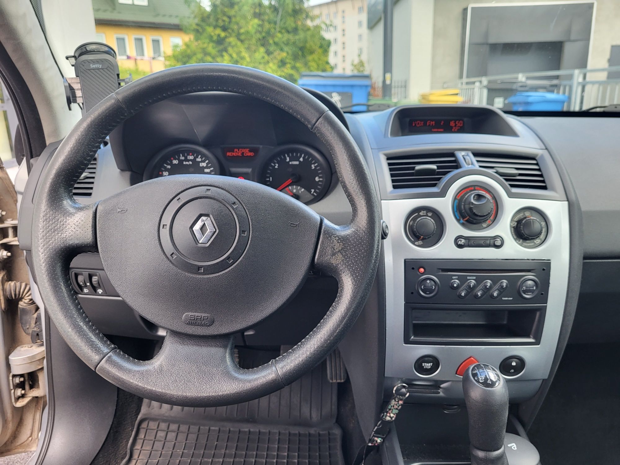 Renault Megane 1.4 benzyna klima