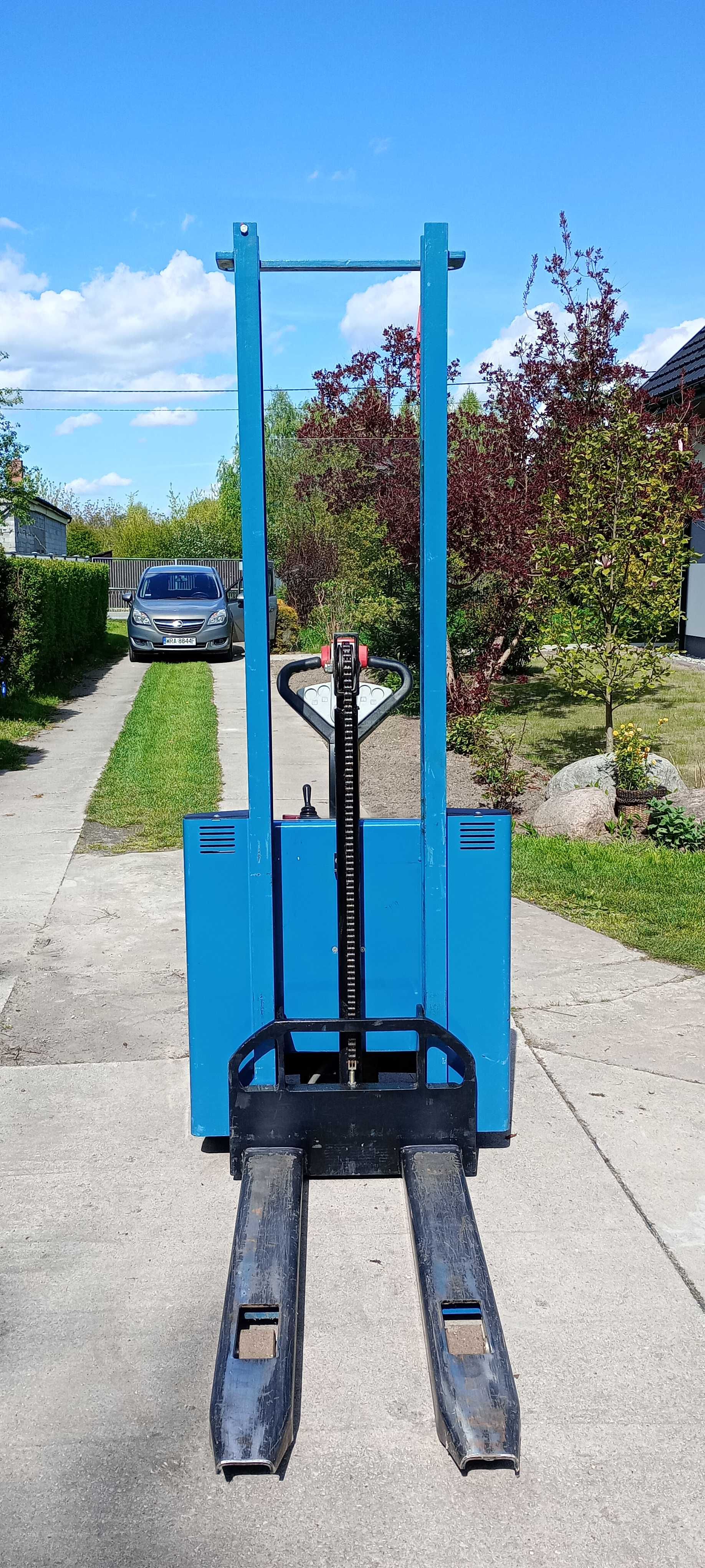 Sprzedam wózek elektryczny widlak