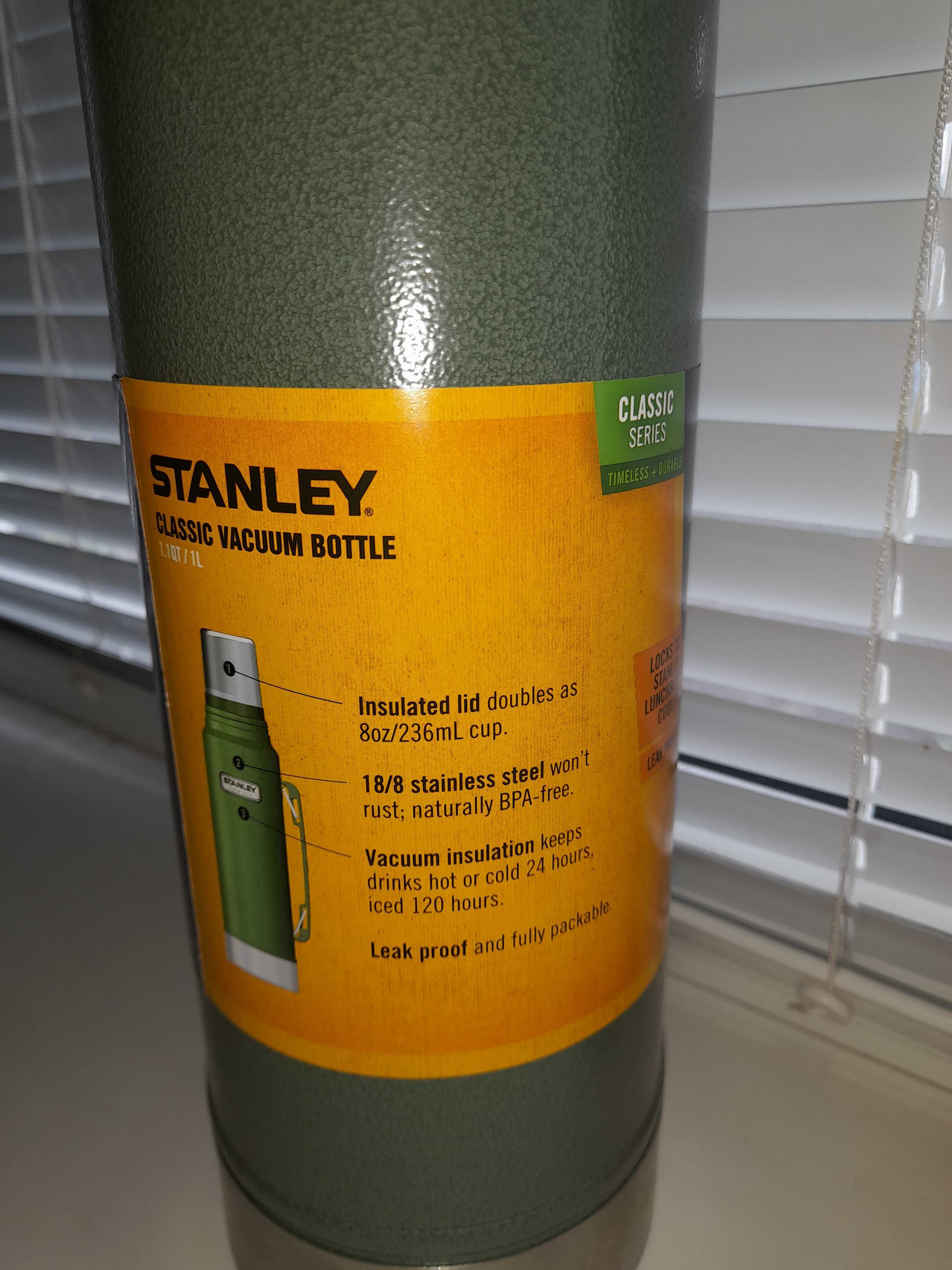 Термос Stanley Classic 1L