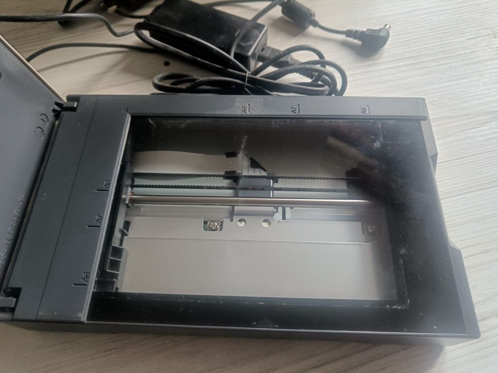 Паспорт сканер Fujitsu fi-60f б/у