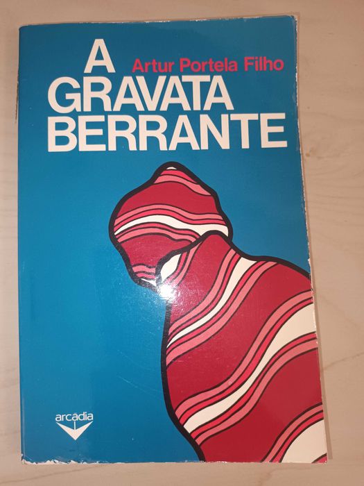 - LIVROS PARA AS FÉRIAS - 4 Livros usados - A partir de 6€ / Conj. 25€