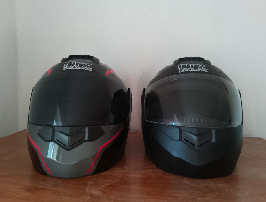 Продам пару шоломів гарний стан