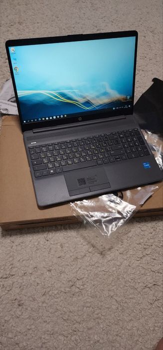 Продам ноутбук в хорошие руки HP 250 G8