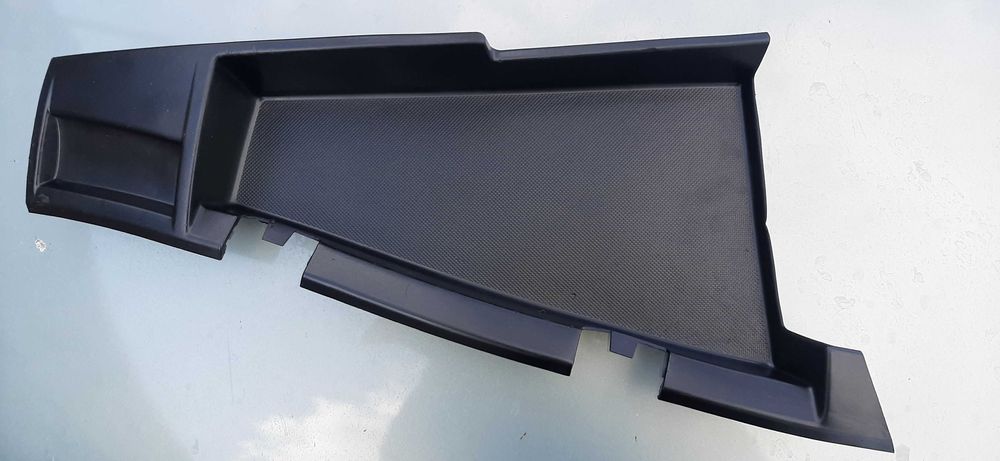 Накладка бардачка внутрішня Citroen c4 picasso 9657816477