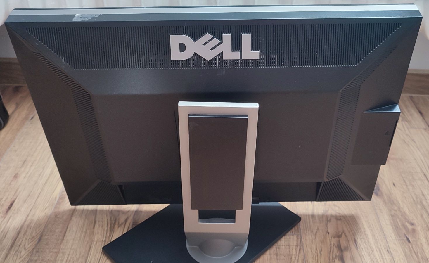 Monitor Dell U2410f