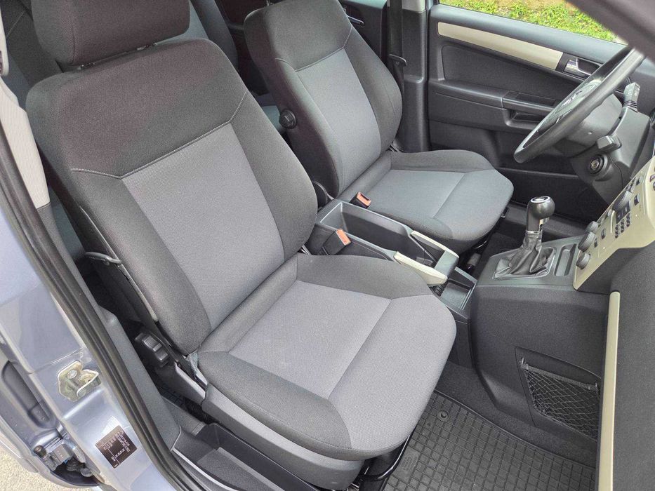 7- місний Opel Zafira в ідеальному стані. Не  битий, не фарбований.