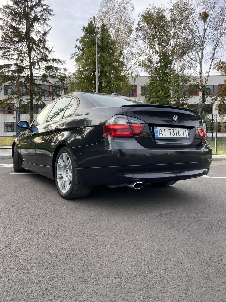Продаю BMW e90 318