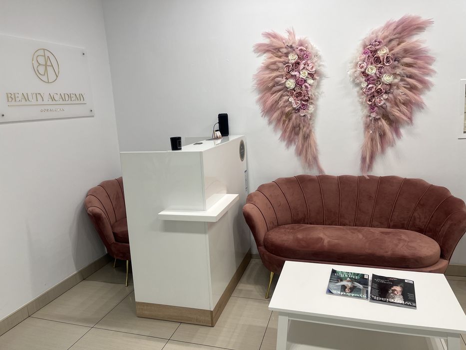 Podnajmę stanowisko fryzjerskie w salonie kosmetycznym Łagiewnicka 132