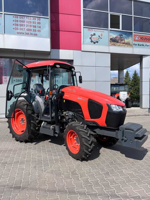 Садовий трактор Kubota M5-102 Narrow