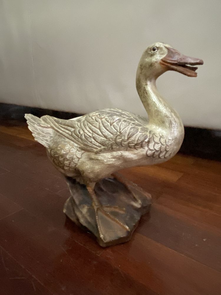 Pato pintado à mão