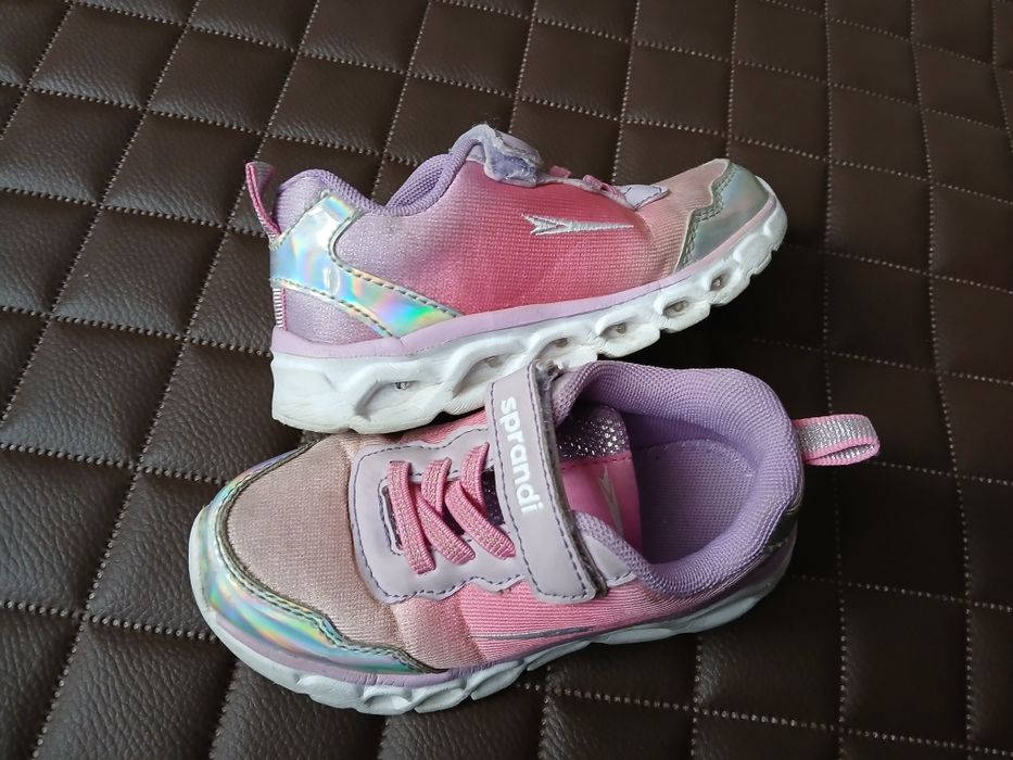 Sprandi Buty Sportowe Świecą  Zadbane r.28