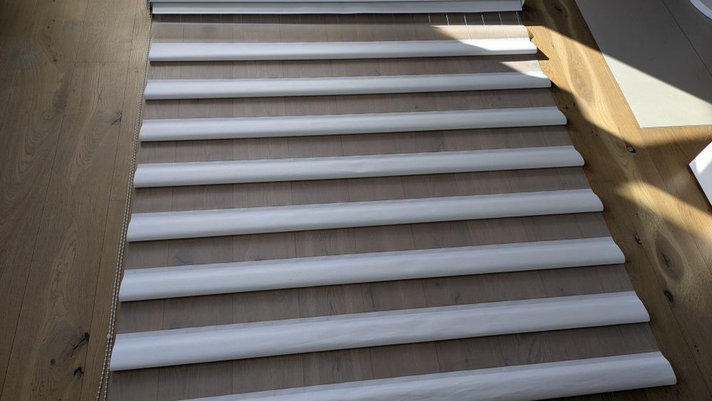 Rolety okienne materiałowe dzień / noc