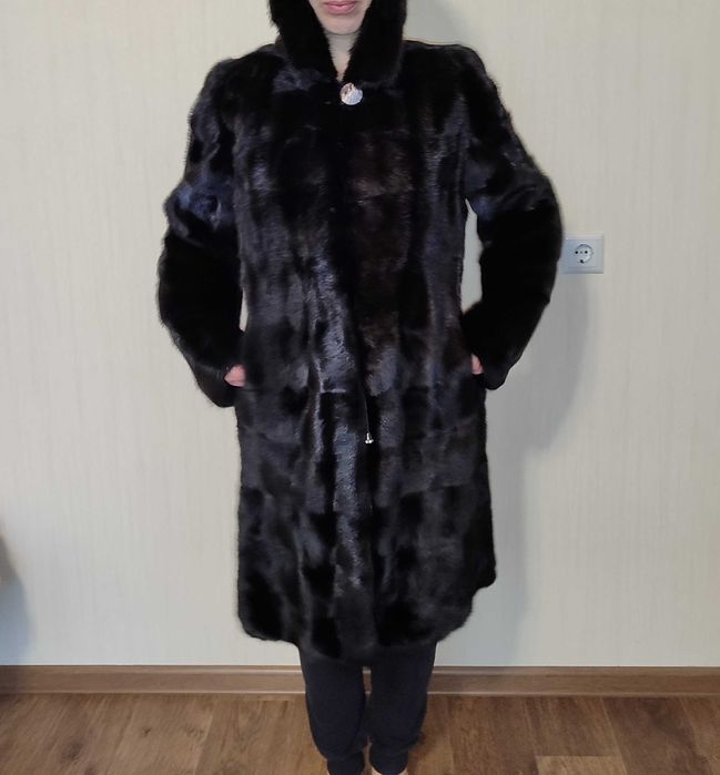 Продам Норкову шубу