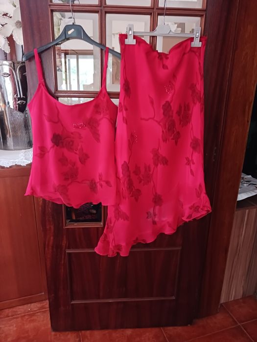 Roupa cerimónia bom estado