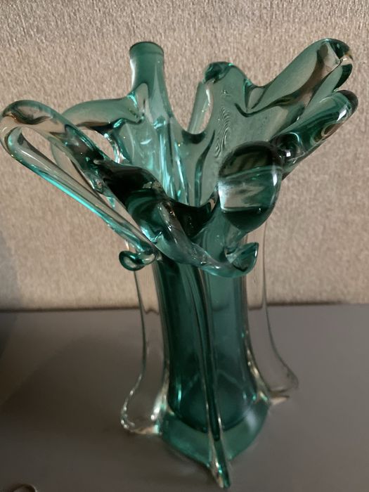 Вазы. Цветное стекло. Гутное стекло. Распродажа