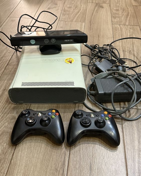 Xbox 360 портативна консоль приставка