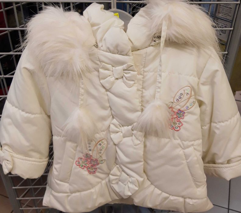 Śliczna kurteczka zimowa firmy Rossa  kokardki kaptur roz .80 i 104