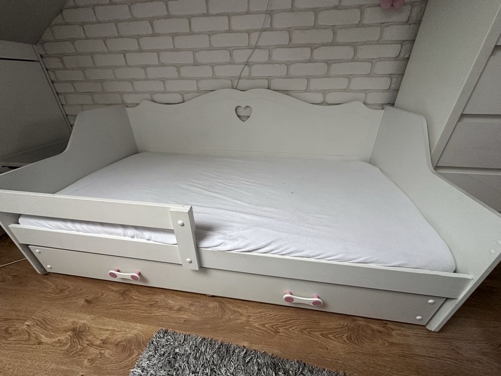 Łóżko dziecięce z szufladą