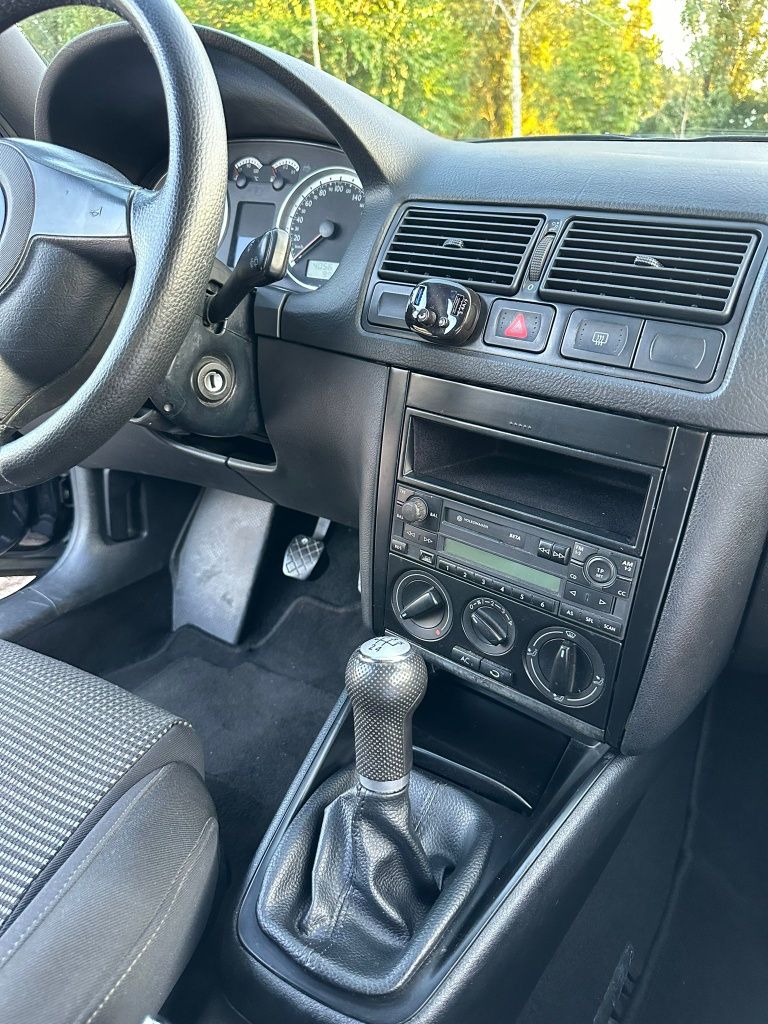 Golf iv comercial