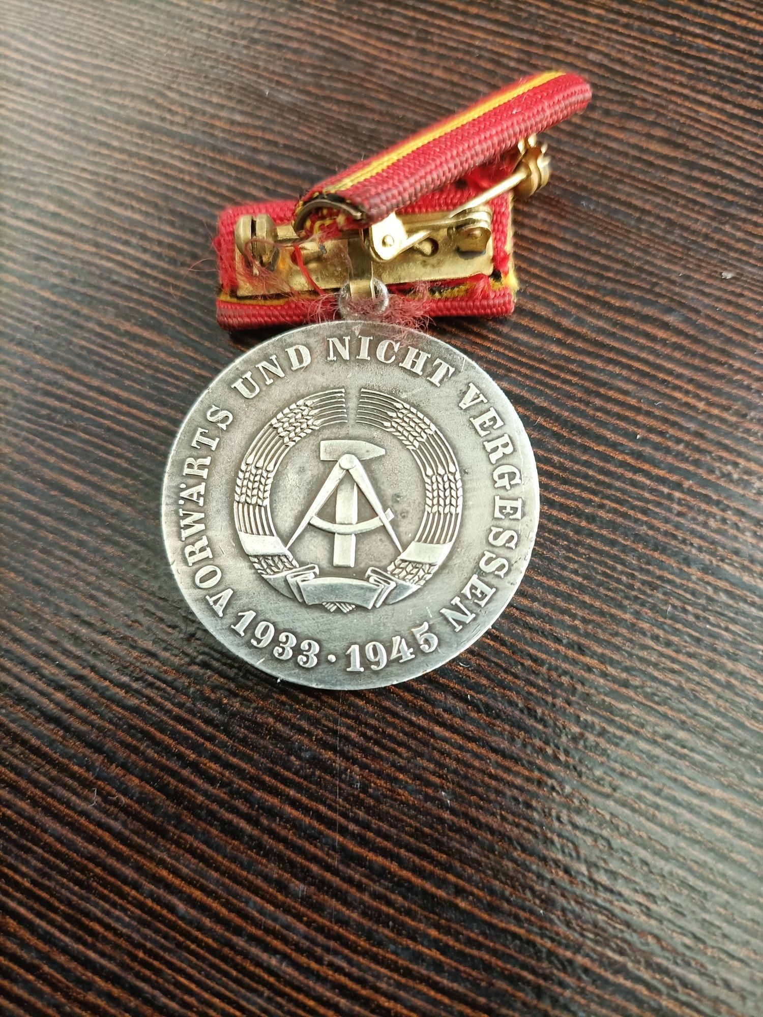 Order Odznaka Medal Zasługi DDR