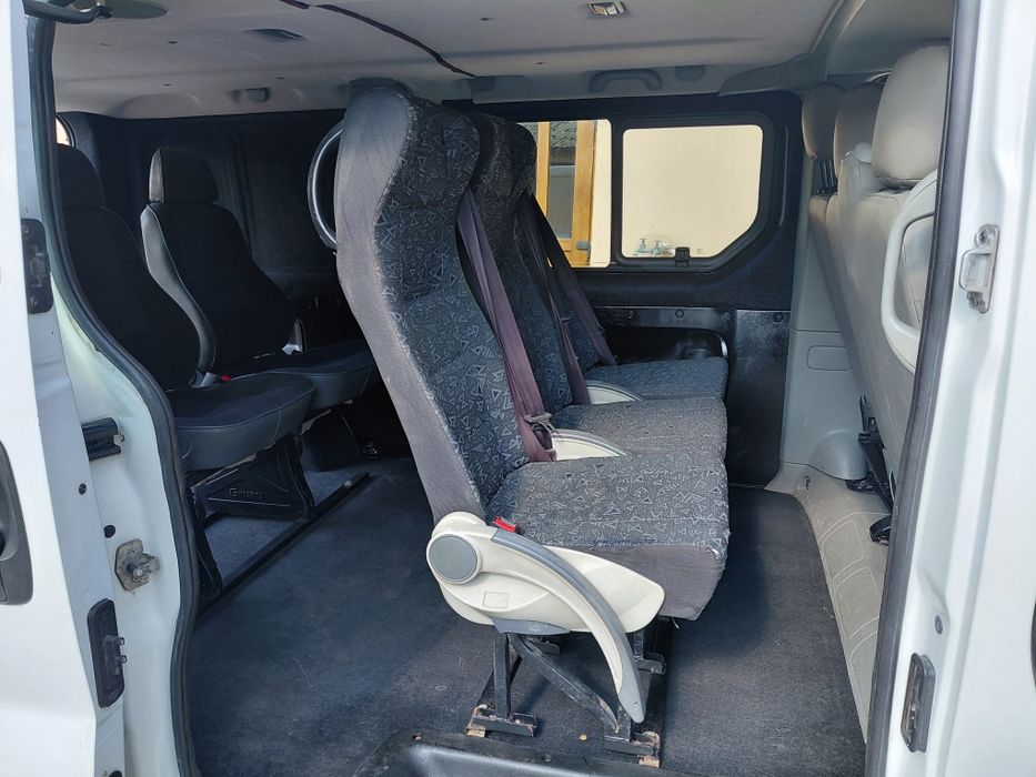 Opel Vivaro 2.0 07r 9osobowy