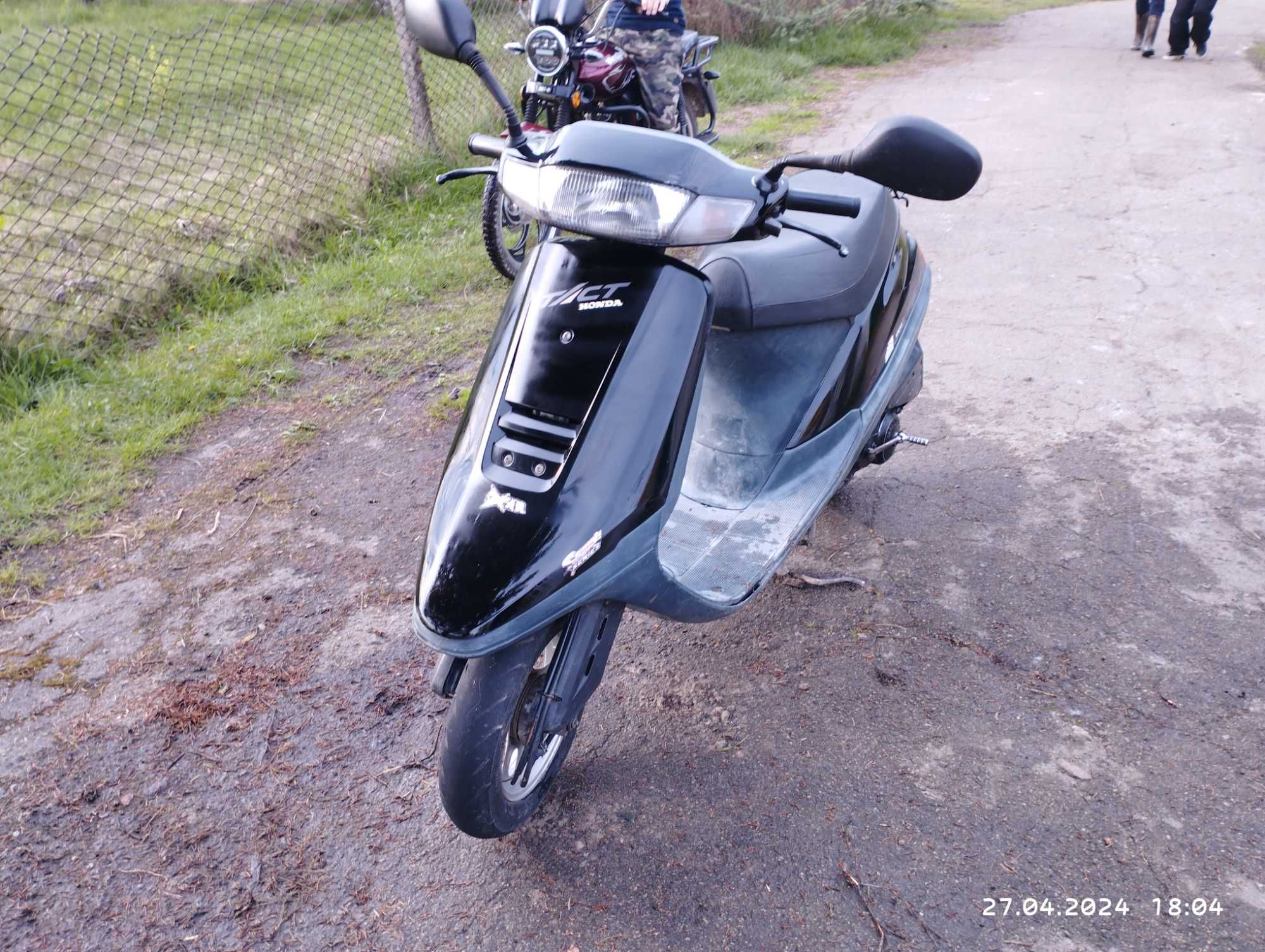 Скутер Honda Tact AF24 50cc