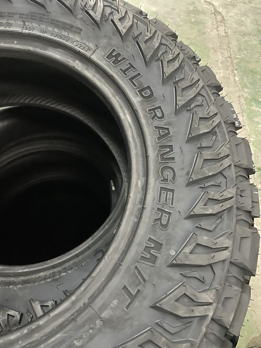 Грязева болотна резина 33/12,5 R15  уаз nissas Mitsubishi toyota jeep