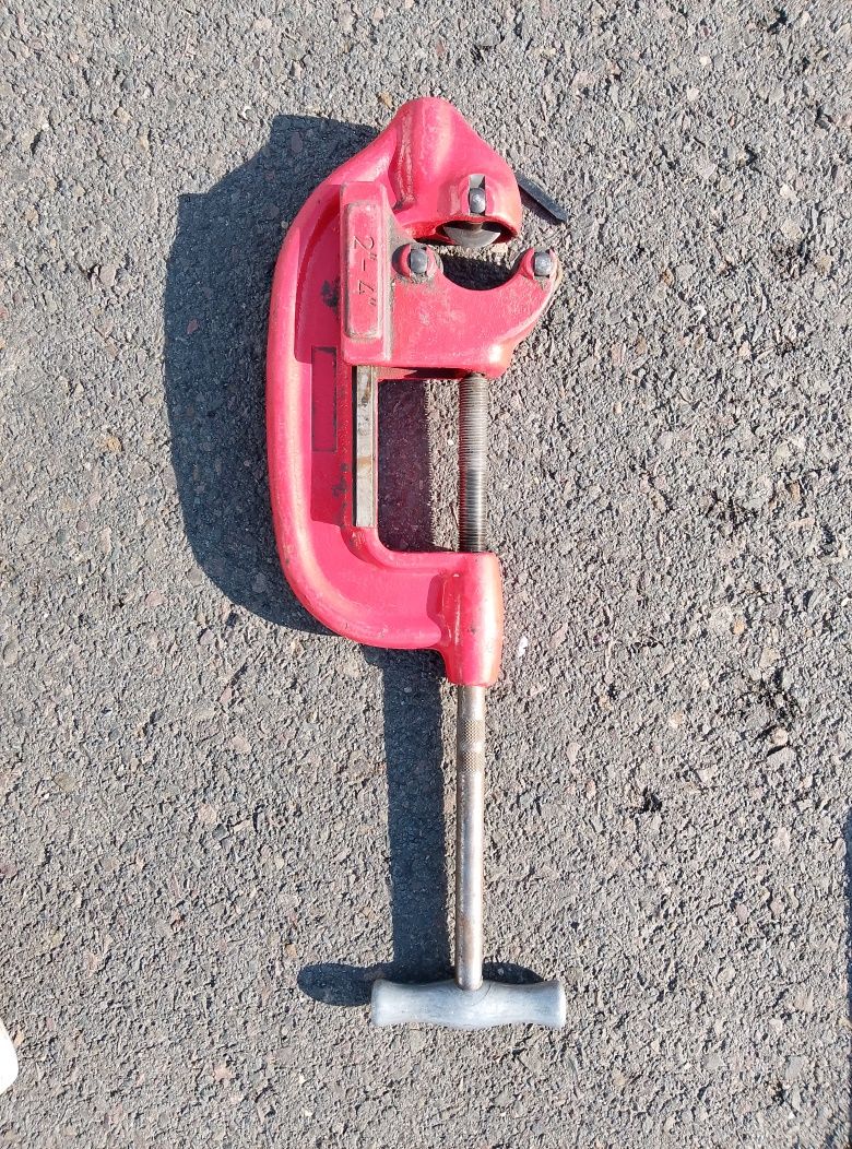 Obcinak do rur 2"-4" hydrauliczny