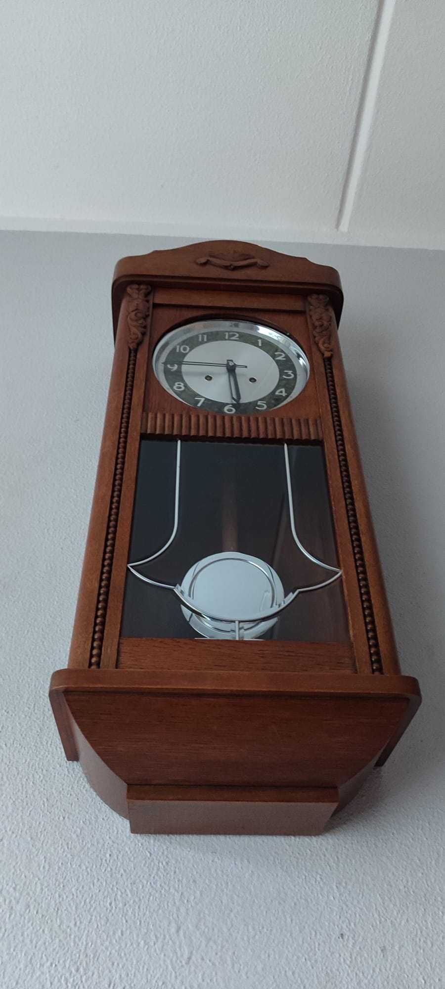 381 Zegar wiszący mechaniczny antyk