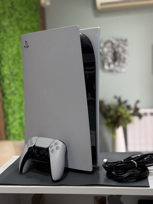 Консоль Sony PlayStation 5 Blu-ray 825GB White