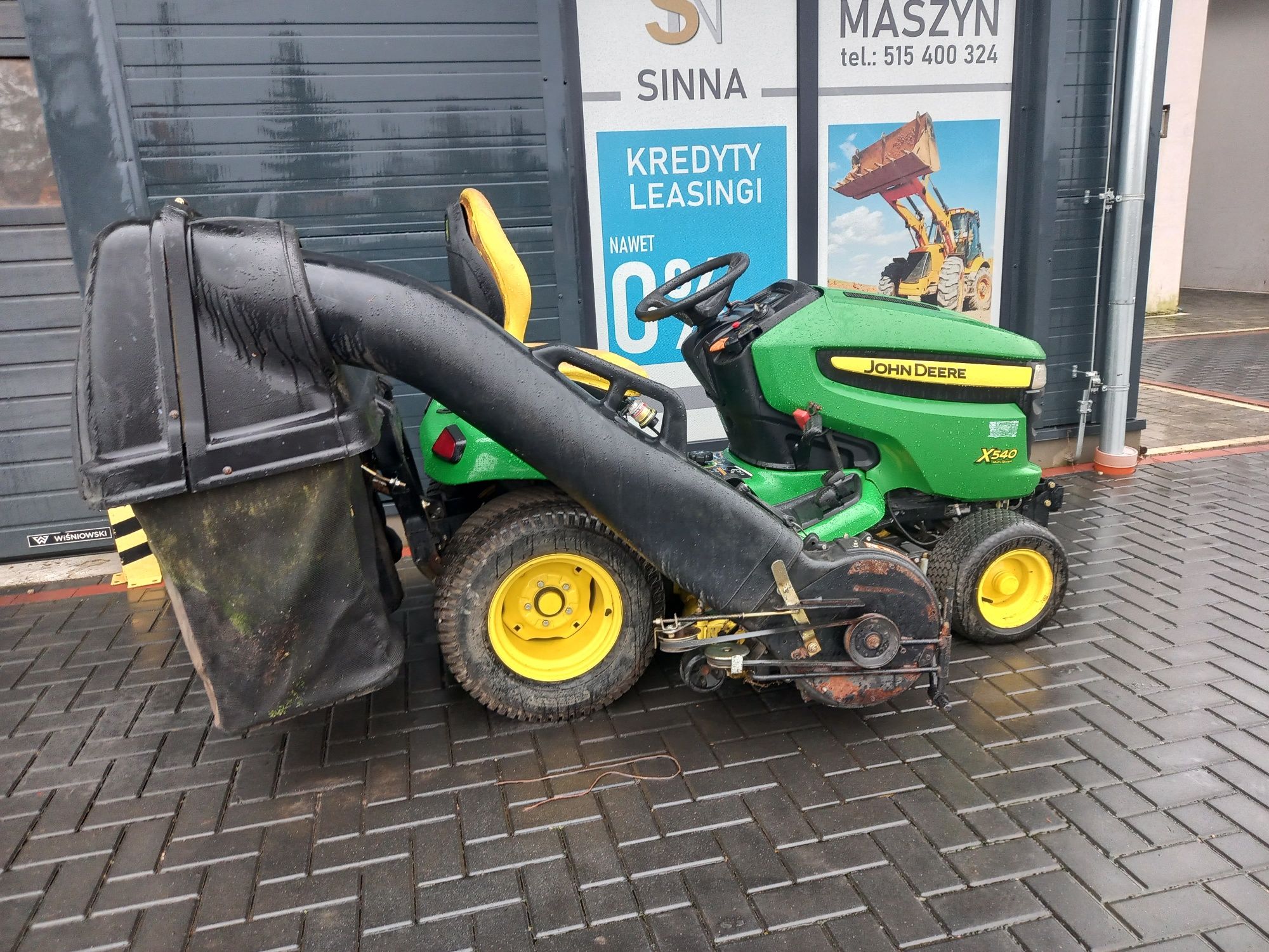 Profesjonalny John deere x540 traktorek komunalny z kosiarka