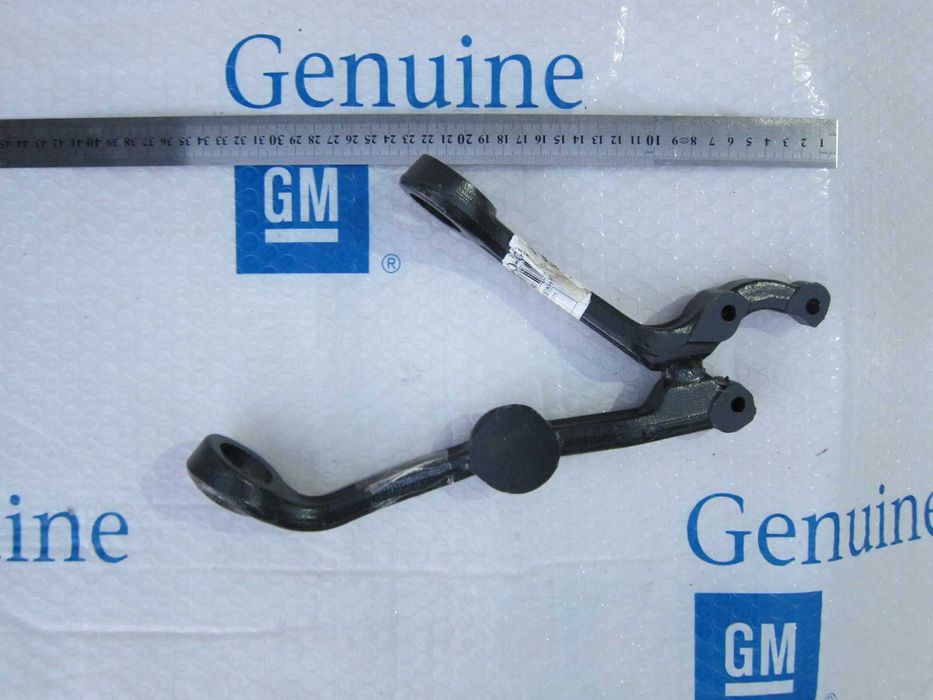 Продам Ричаг Нива Оригінал 2121-2904100