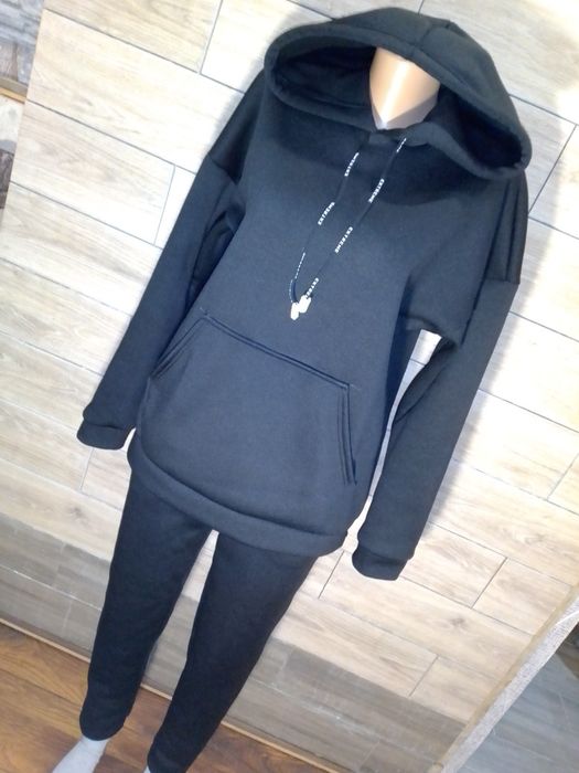 Костюм женский спортивный