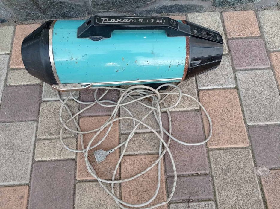 Пылесос "Ракета 7М". Пилосос. Пилосмок.