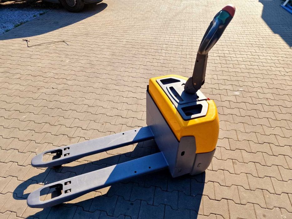 Wózek paletowy paleciak elektryczny JUNGHEINRICH EME 114 Nowe Baterie