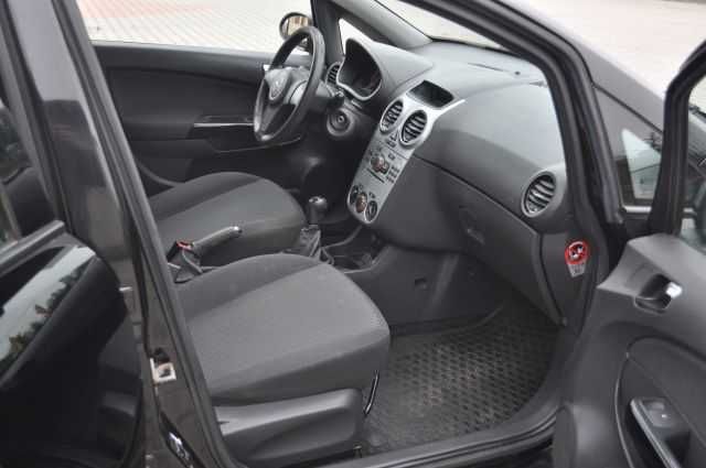 Opel Corsa D lift 2013 rok,poj 1,0 benzyna.,klima,dobry stan,krajowy