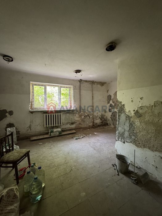 Продам офісне приміщення на Плеханова