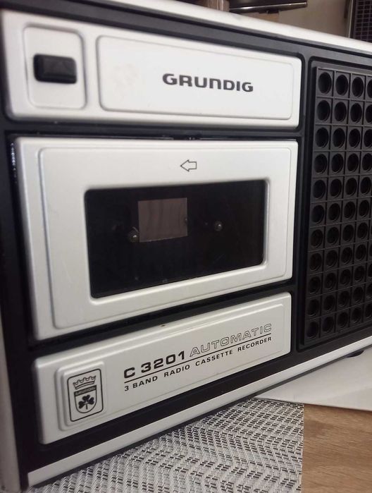 Radiomagnetofon Grundig C 3201