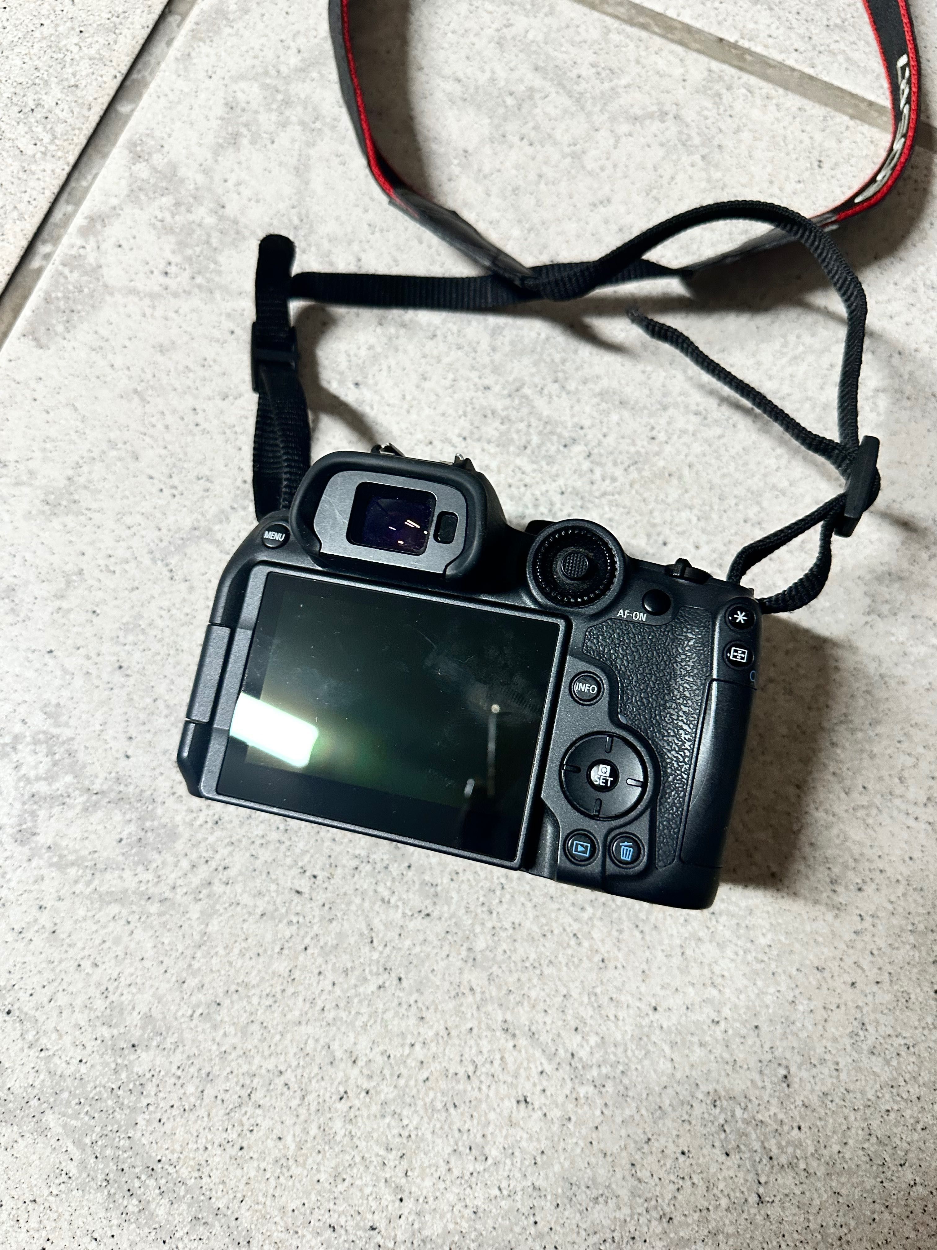 Canon EOS R7 (corpo), 1bateria e carregador