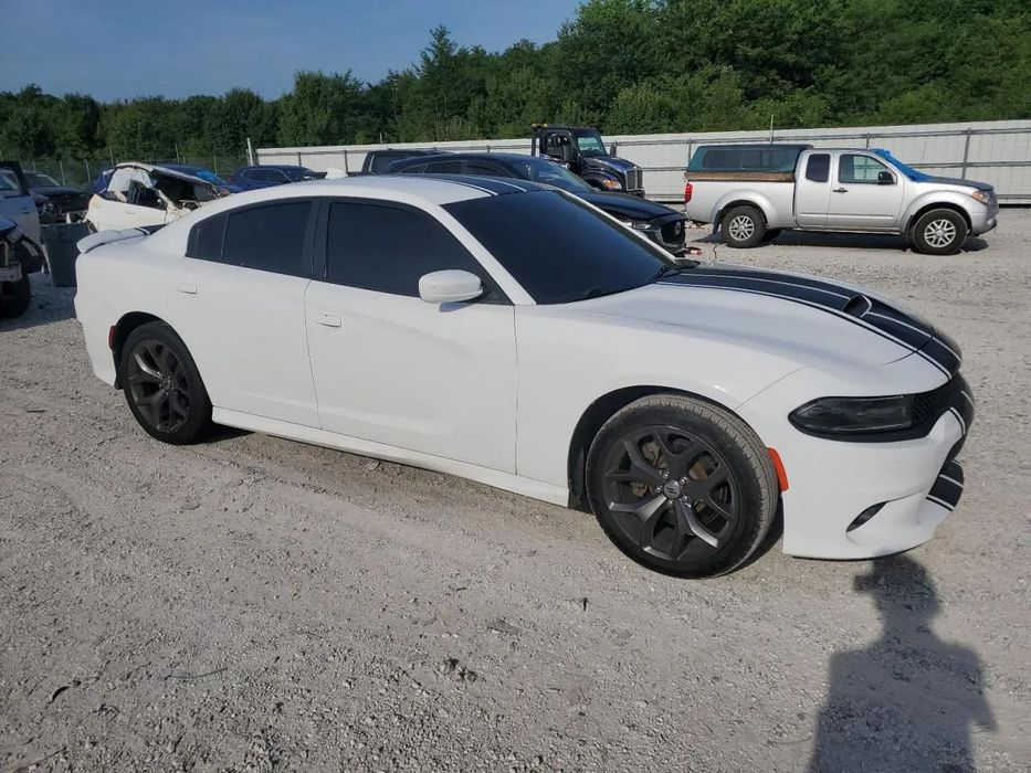 Dodge Charger amerykański sedan,samochód z 2018 roku w transporcie do Polski