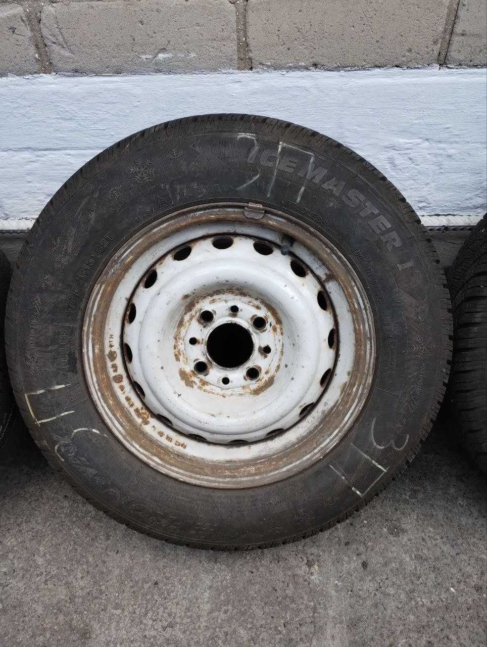 Продам колеса R13 175/70 + резина зимняя IceMaster I Fronway