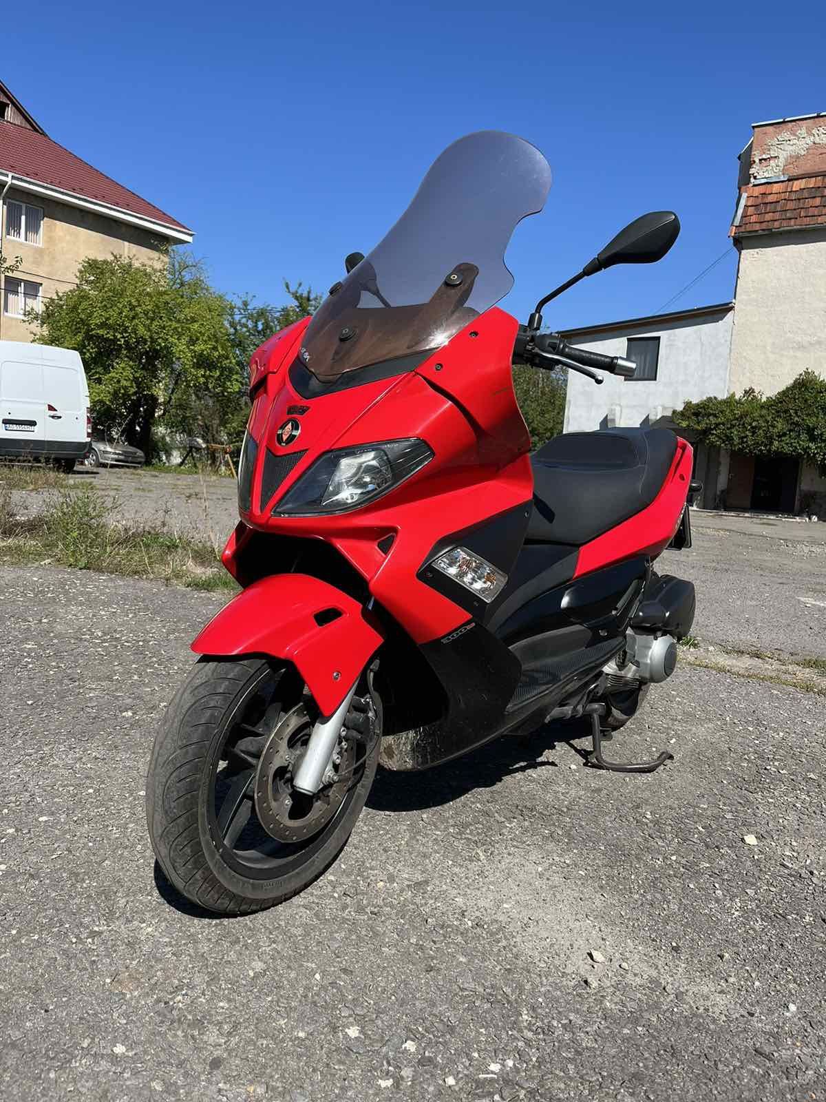 Gilera Nexus 300
