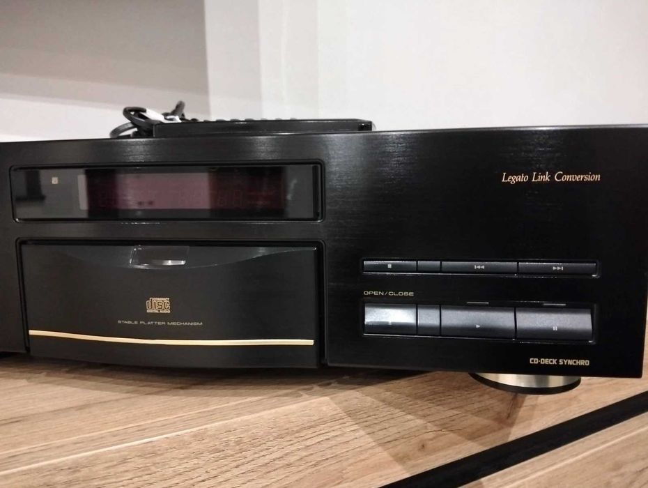 CD-програвач Pioneer PD-S901