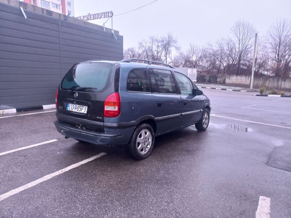 Продам  Opel Zafira,бензин,7 місць