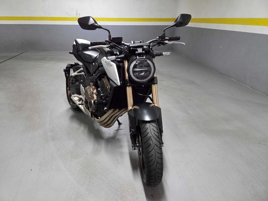 Honda CB650r, 2022, 29000km e Quick shifter