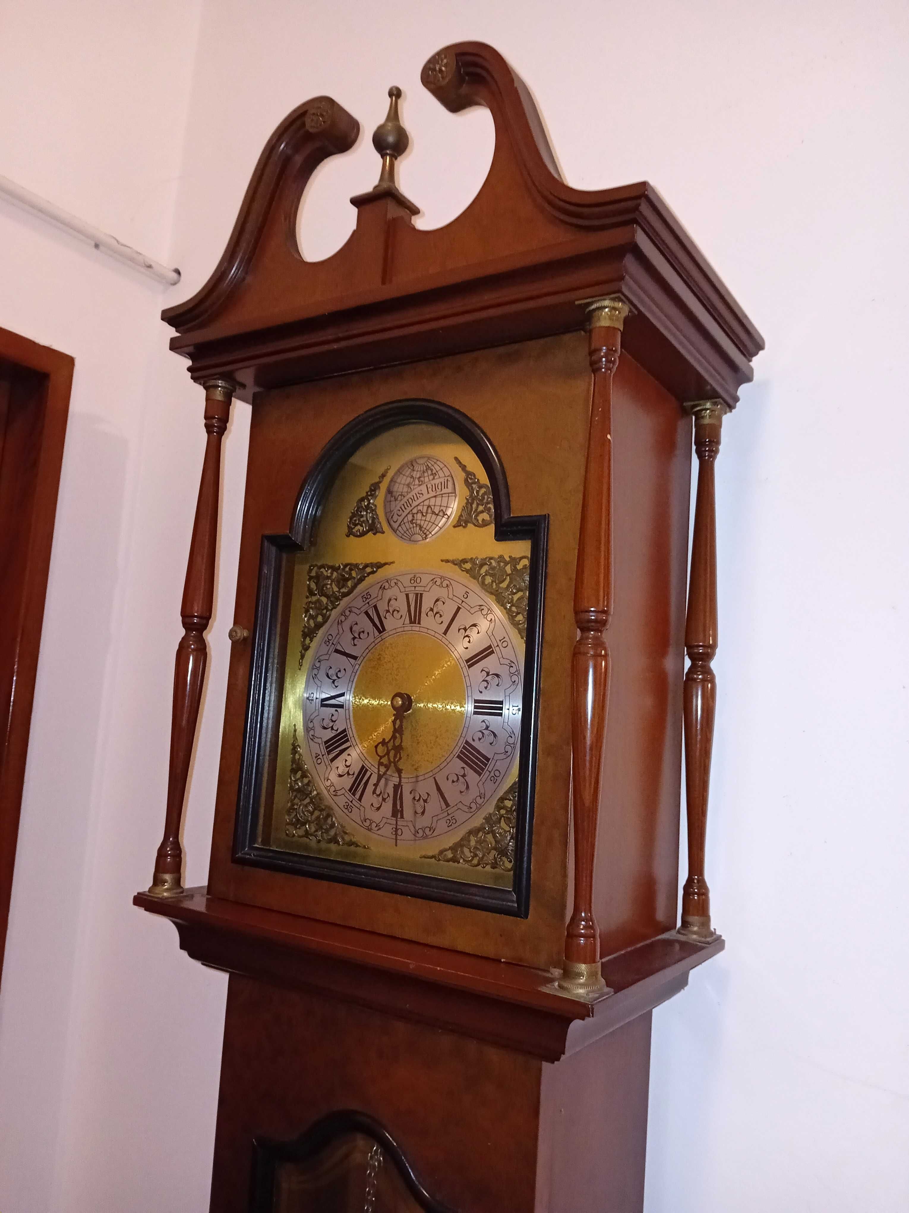 Relógio de pêndulo vintage