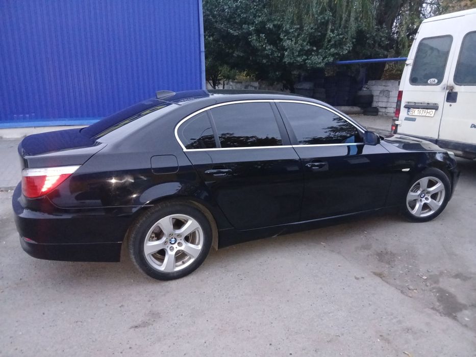 Продам БМВ е60 на полном ходу
