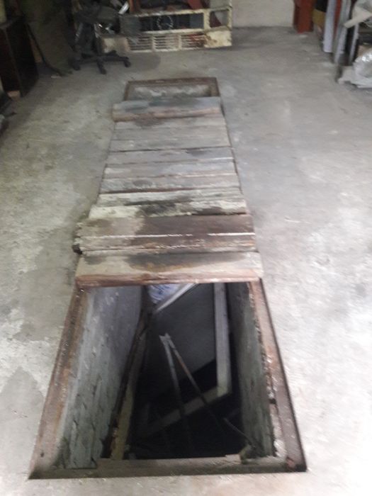 Гараж ул.Валентиновская(круг троллейбуса) ГК. Автомобилист.